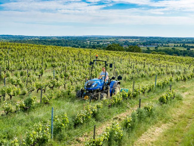 tractor-new-holland-t4fs